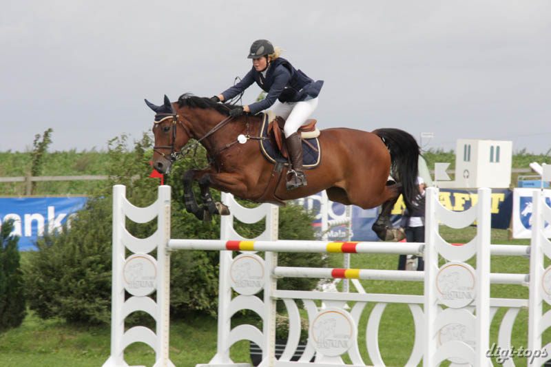 20080828_123304_0006 Stepahnie Holmen Himers Iceface