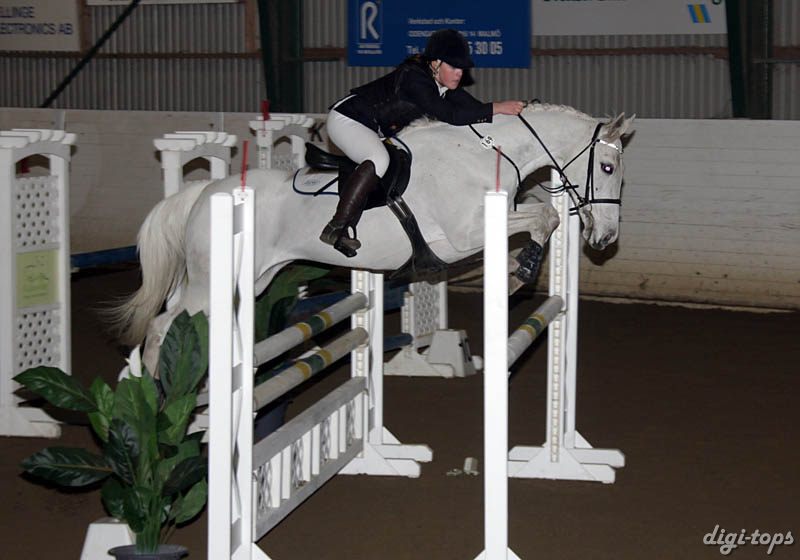 20090307_182002_0132 julia gson ashfield again