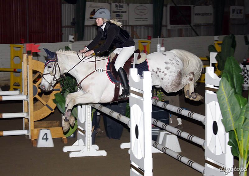 20090307_182602_0140 johanna nilsson kilbarry spotty