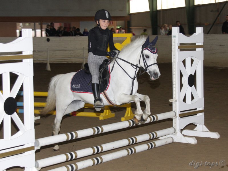 20100513_121738_0138 Wilma Lindow Alice